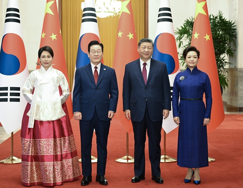 习近平同韩国总统李在明举行会谈